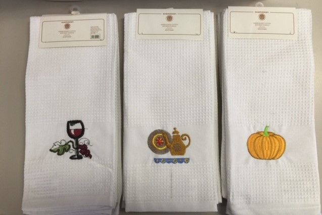 36 Wholesale Embroidery Kitchen Towel Set Of 3 Assorted At   447416 