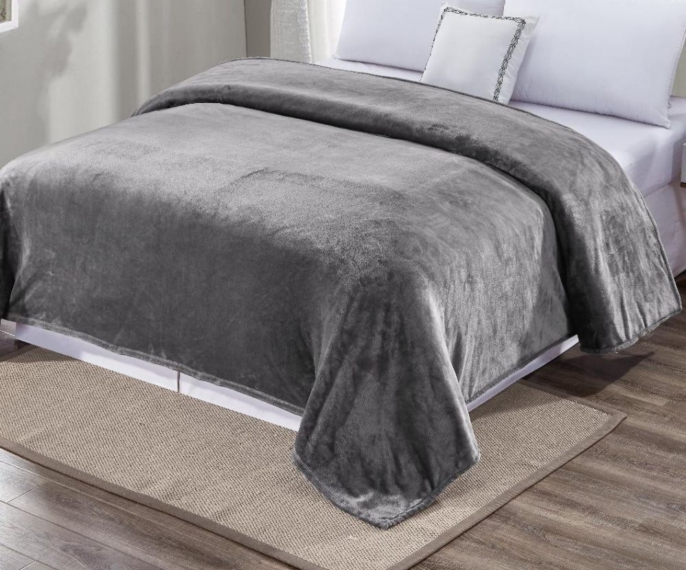 12 Wholesale Ultra Plush Solid Grey Color King Size Blanket - at ...